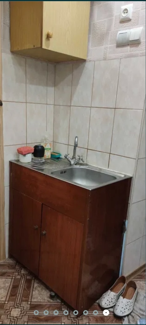 Продается небольшая 1к квартира на квартале Молодежный от СОБСТВЕННИКА. Этаж 3/5. Не угловая. 🔹Общая площадь 18 кв.м. 🔹Окна м/п 🔹Квартира с ремонтом, мебелью и бытовой техникой (стиральная машина, бойлер, комбинированная печь). Состояние: заходи и живи 🔹 к продаже 🔹Продажа без доверенности, без прописанных ,б...